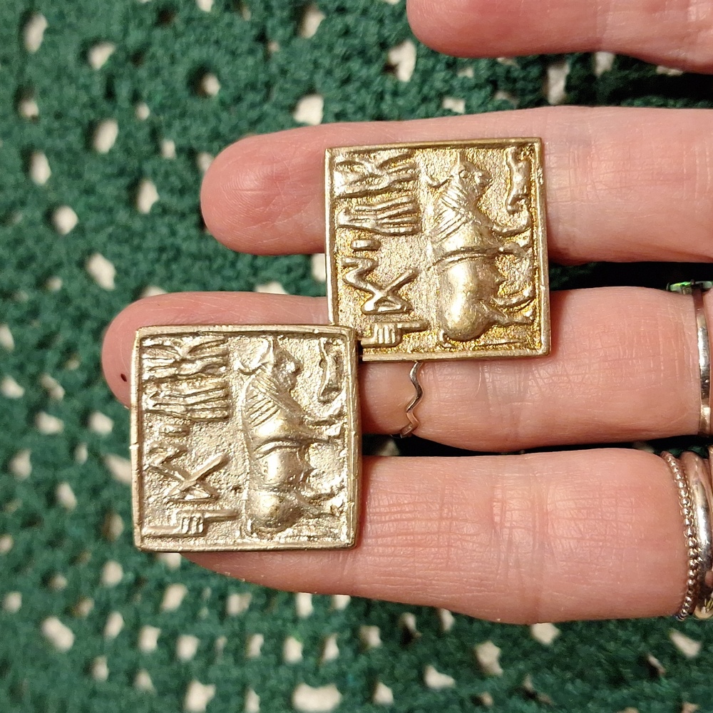 Antique? Possibly Or Vintage Cufflinks